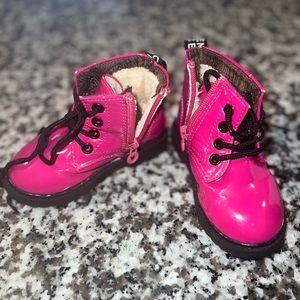 Size 6 Pink Toddler Boots with inside fur